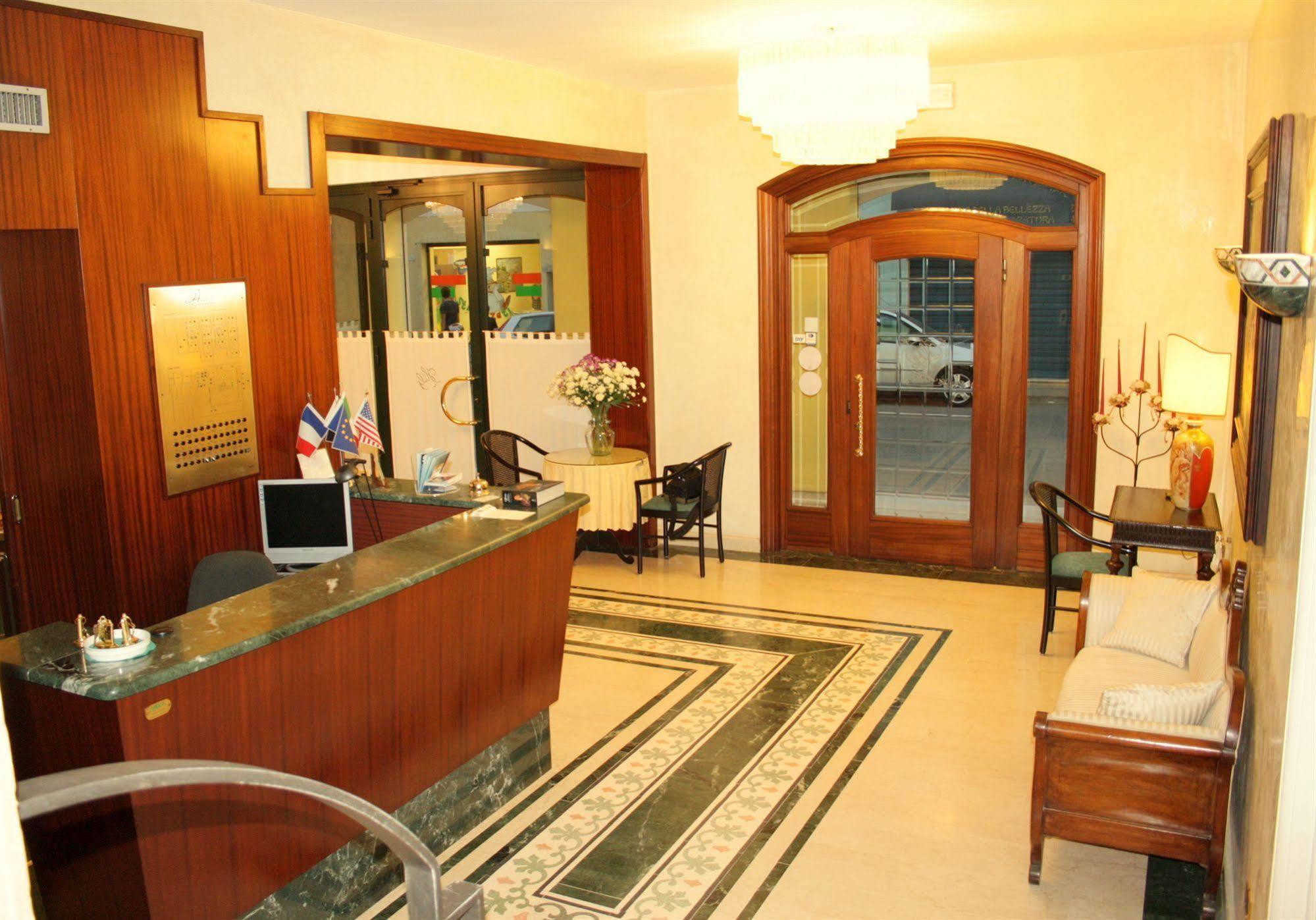 Hotel Gambara Екстер'єр фото